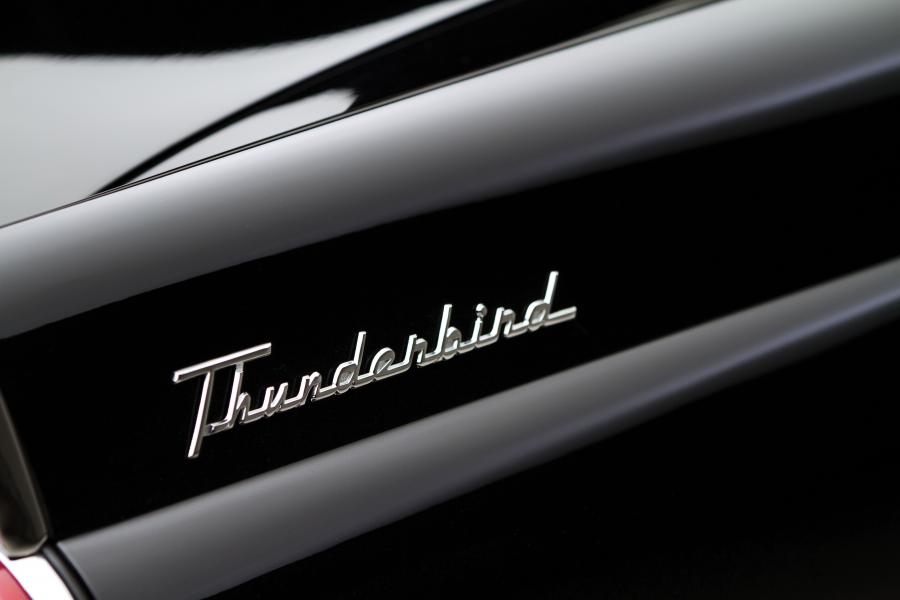  Ford Thunderbird Black 1956 года  (фото 17 из 21)